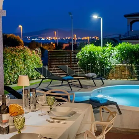 Carula With Private Pool مونتي بيتروسو